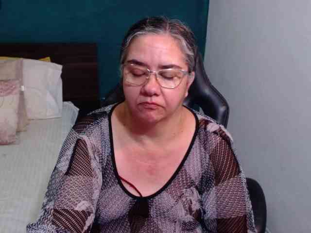 scarlett-dubois webcam