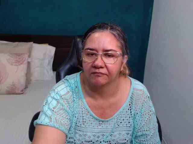 scarlett-dubois webcam