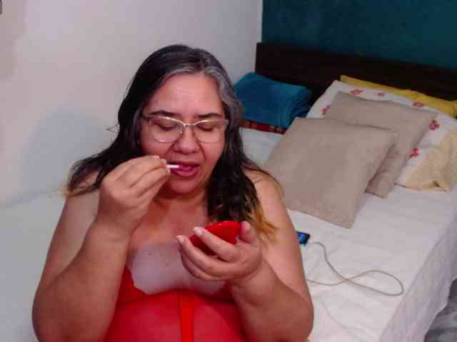 scarlett-dubois webcam