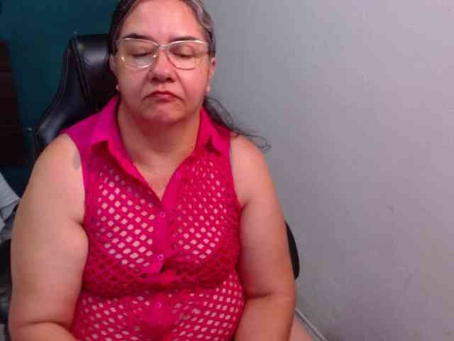 scarlett-dubois webcam