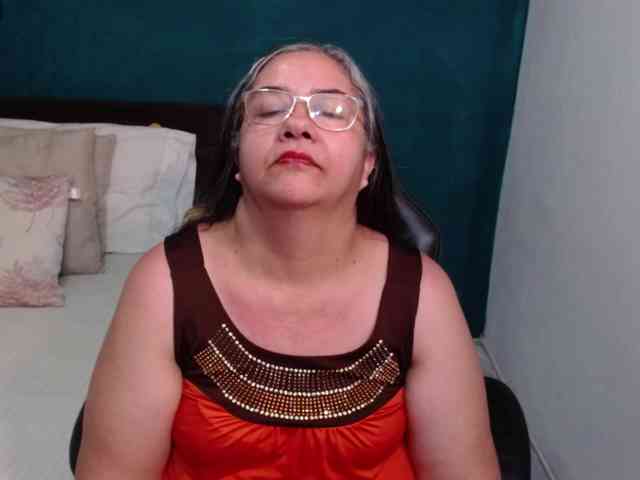 scarlett-dubois webcam