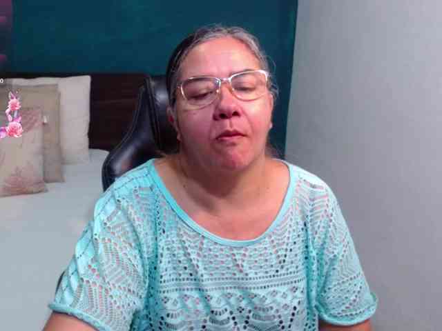 scarlett-dubois scarlett-dubois