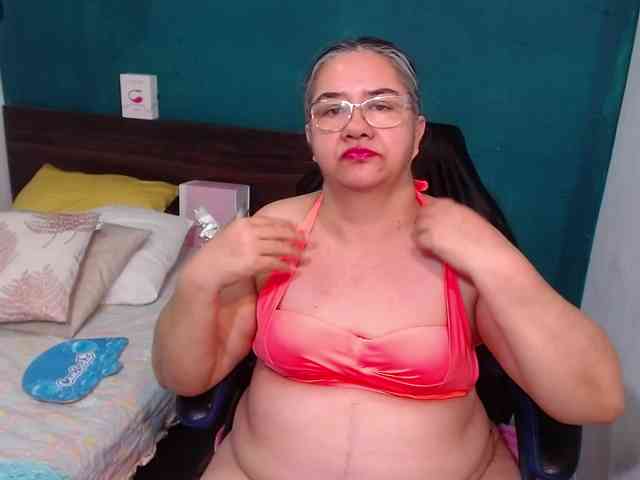 scarlett-dubois webcam