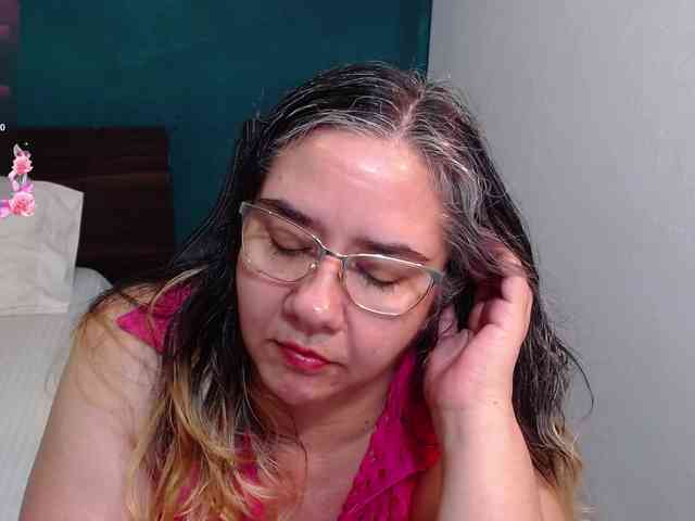 scarlett-dubois scarlett-dubois