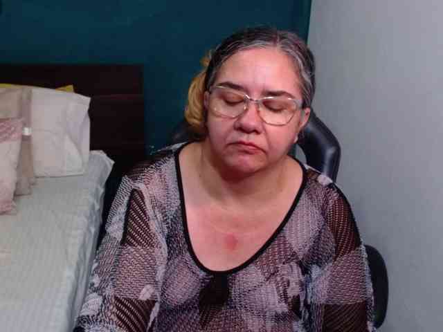 scarlett-dubois webcam