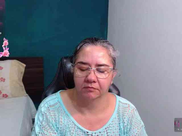 scarlett-dubois webcam