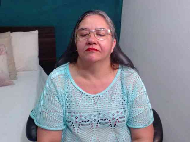 scarlett-dubois webcam