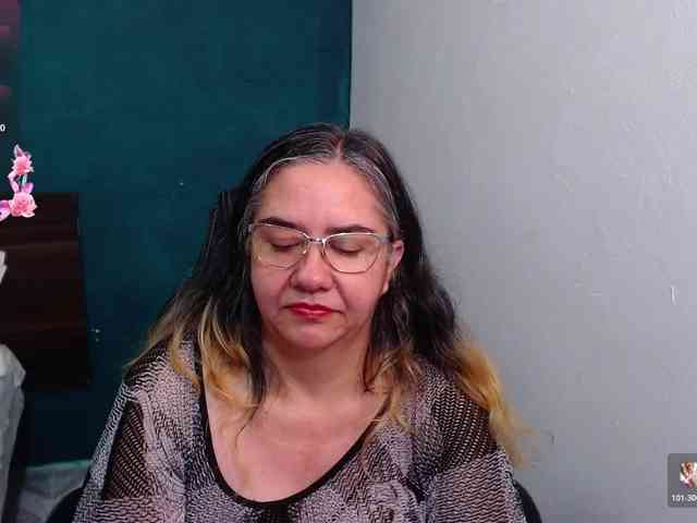 scarlett-dubois scarlett-dubois