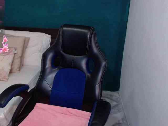 scarlett-dubois scarlett-dubois