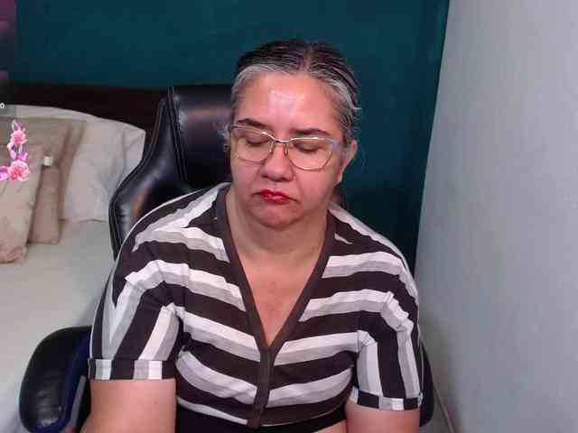 scarlett-dubois webcam