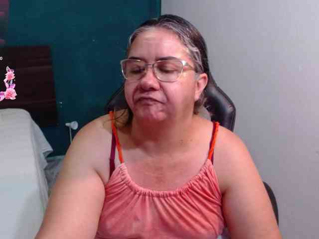 scarlett-dubois webcam