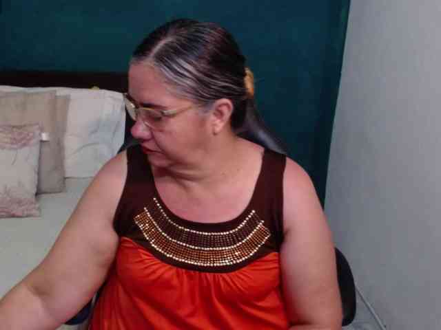 scarlett-dubois webcam