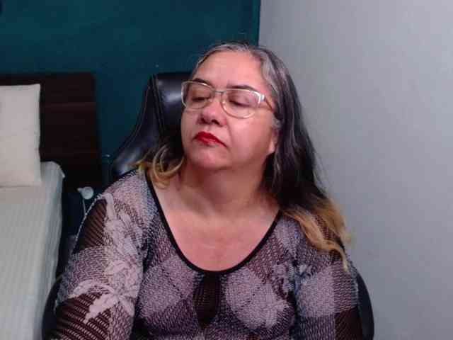 scarlett-dubois webcam