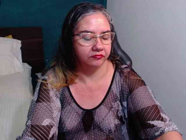 scarlett-dubois webcam