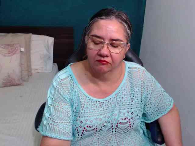 scarlett-dubois webcam