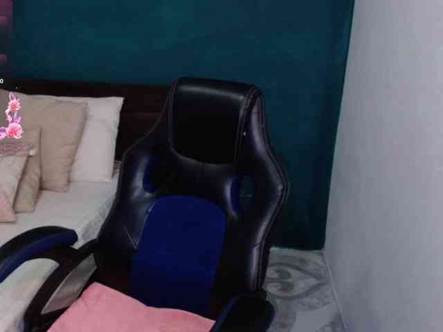 scarlett-dubois webcam