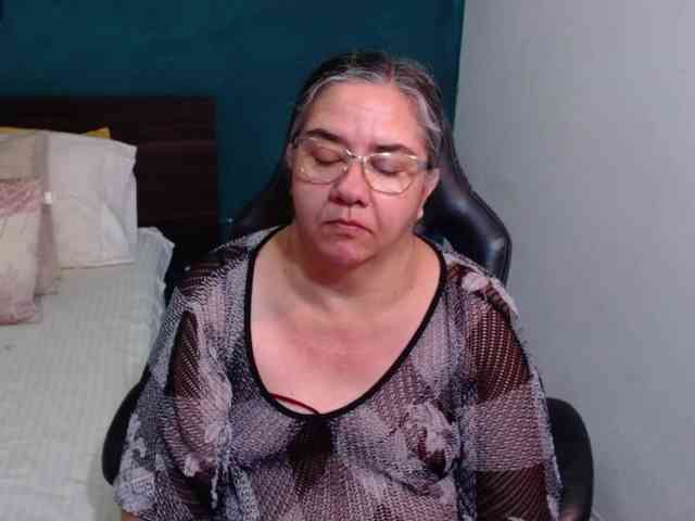 scarlett-dubois webcam