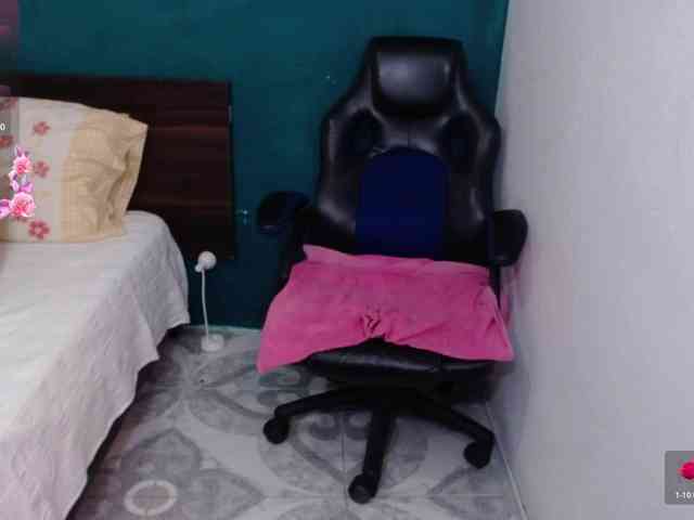 scarlett-dubois webcam