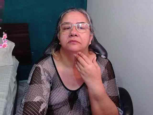 scarlett-dubois scarlett-dubois