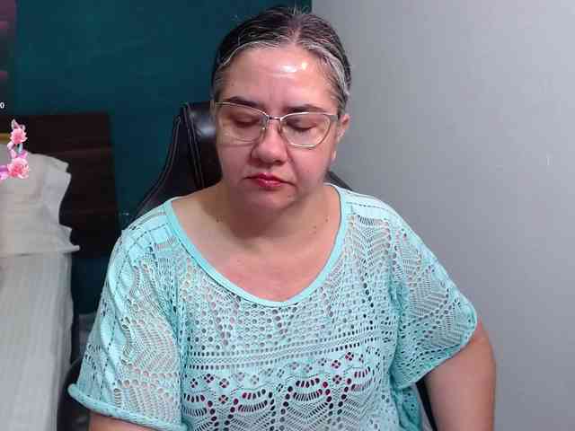 scarlett-dubois webcam