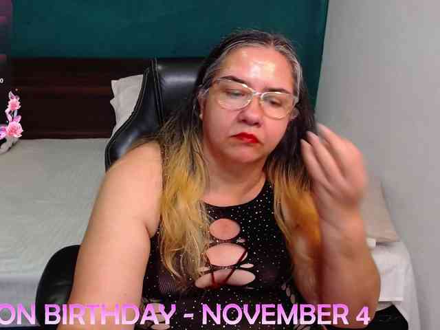 scarlett-dubois webcam