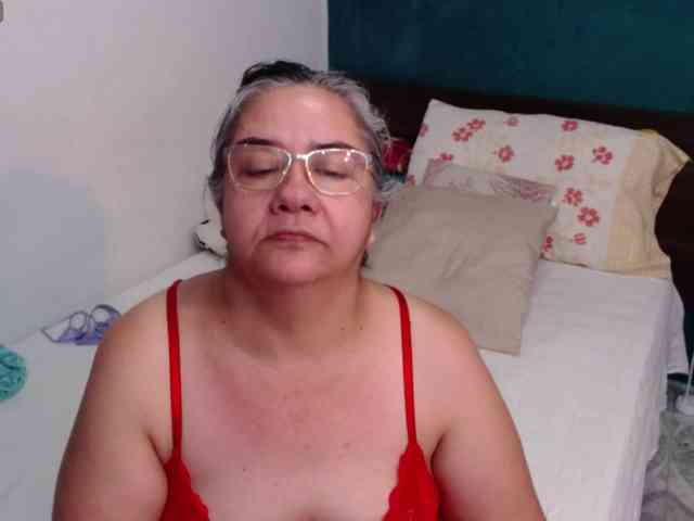 scarlett-dubois webcam