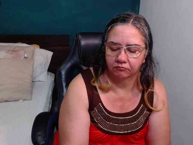 scarlett-dubois scarlett-dubois