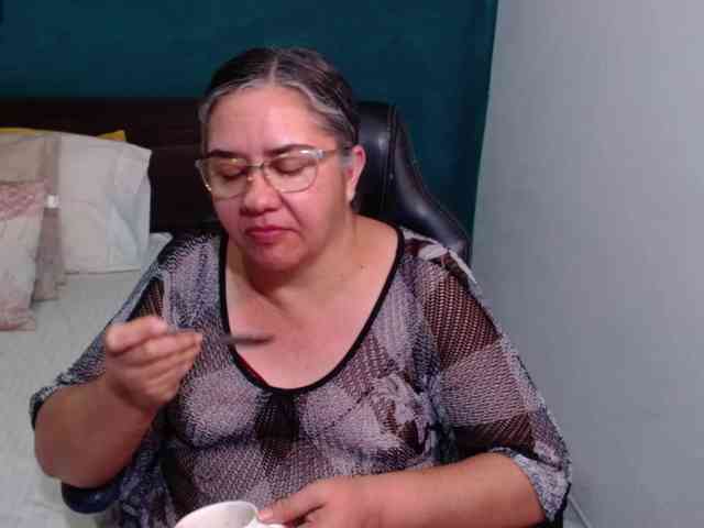 scarlett-dubois webcam