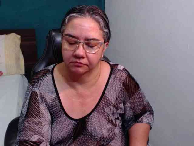 scarlett-dubois webcam