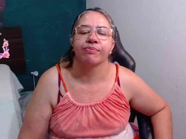 scarlett-dubois webcam