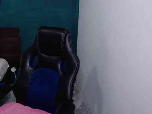 scarlett-dubois webcam