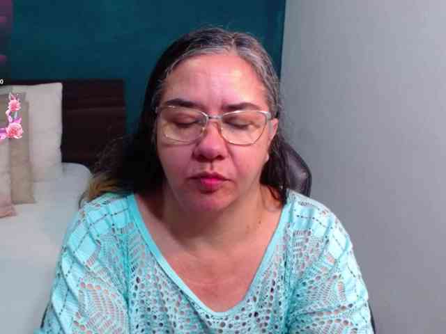 scarlett-dubois webcam