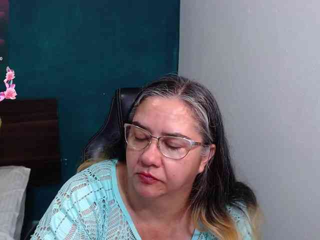 scarlett-dubois webcam