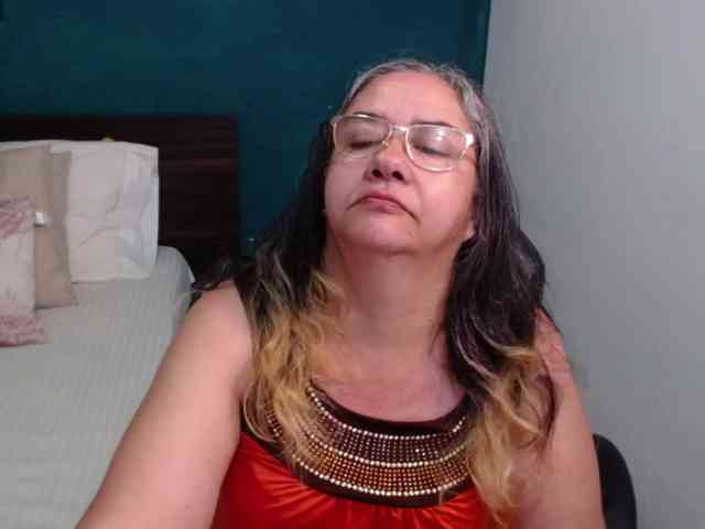 scarlett-dubois webcam