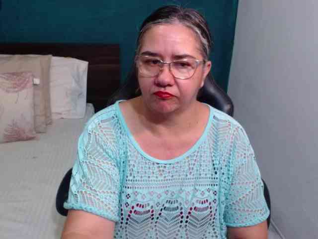 scarlett-dubois webcam