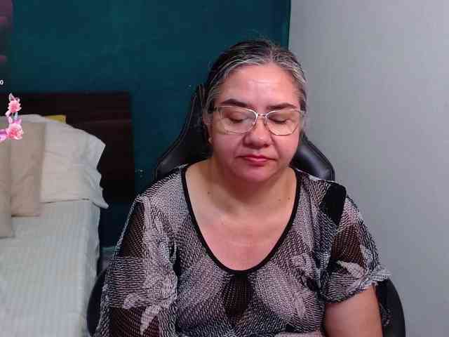 scarlett-dubois webcam