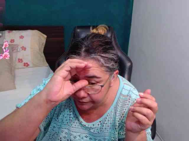 scarlett-dubois webcam