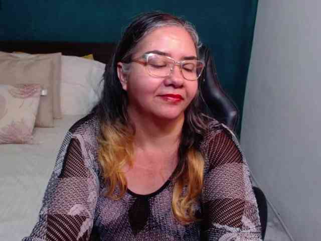 scarlett-dubois webcam