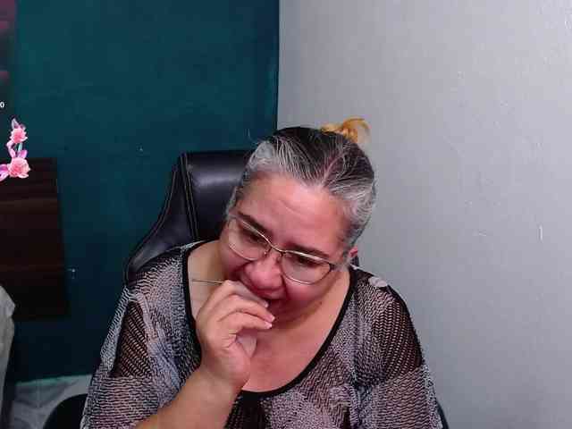 scarlett-dubois scarlett-dubois