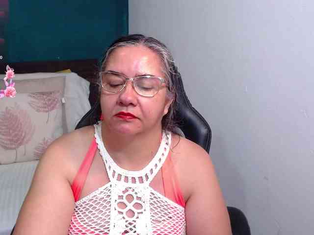 scarlett-dubois webcam