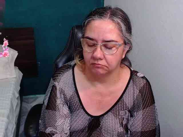 scarlett-dubois scarlett-dubois