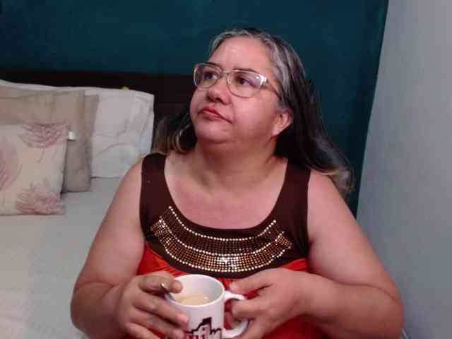 scarlett-dubois webcam