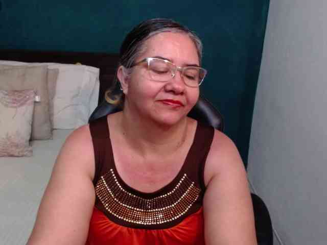 scarlett-dubois webcam