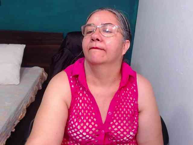 scarlett-dubois webcam