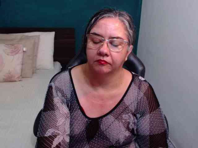 scarlett-dubois webcam