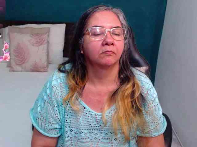 scarlett-dubois webcam