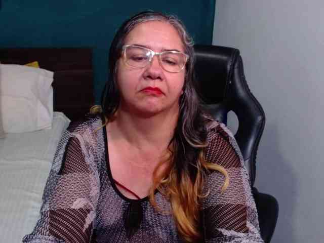 scarlett-dubois webcam