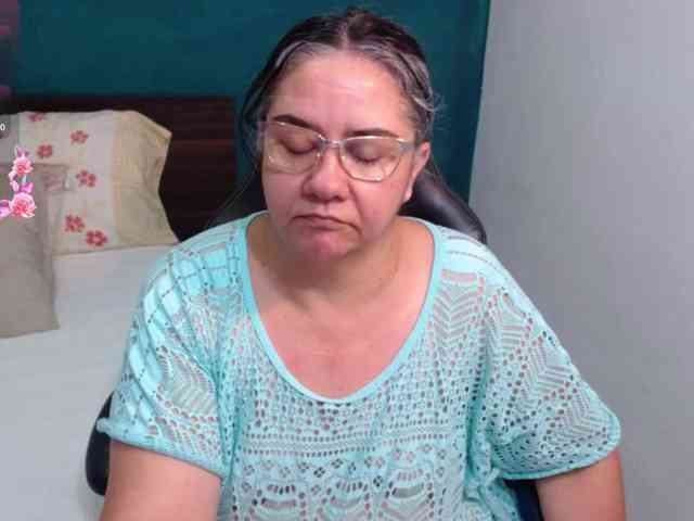 scarlett-dubois webcam