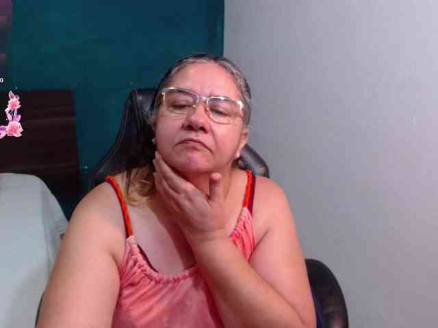 scarlett-dubois webcam