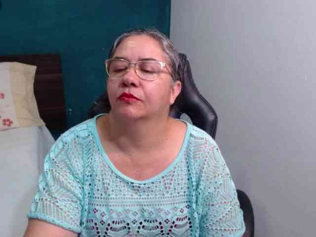 scarlett-dubois scarlett-dubois